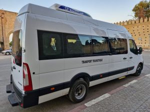 coche-privado-con-chofer-en-marruecos-transporte-turistico