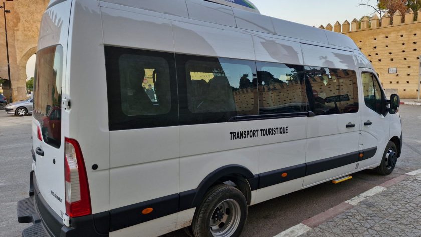 coche-privado-con-chofer-en-marruecos-transporte-turistico